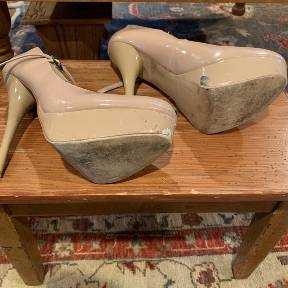 Beige Steve Madden heels - Picture 5 of 5